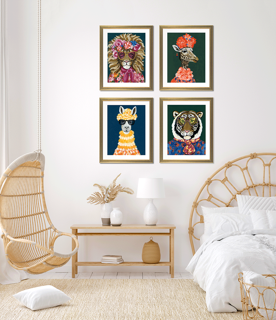 Miami Living I – Framed Animal Portrait Print by Yvette St Amant